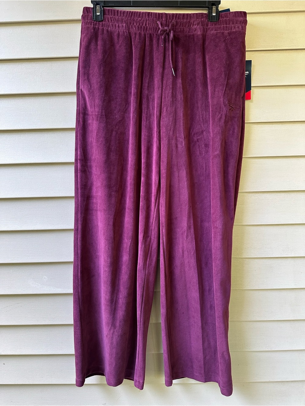 Reebok wide legs Plush Drawstring Lounge Pants - Deep Magenta